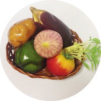 Набор овощей: Картофель; перец; баклажан; лук; помидор; зелень; корзинка Цена 1900.00 руб