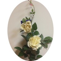 Ветка розы арт. 2746; h= 95 см; цвет молочный Цена 150.00 руб